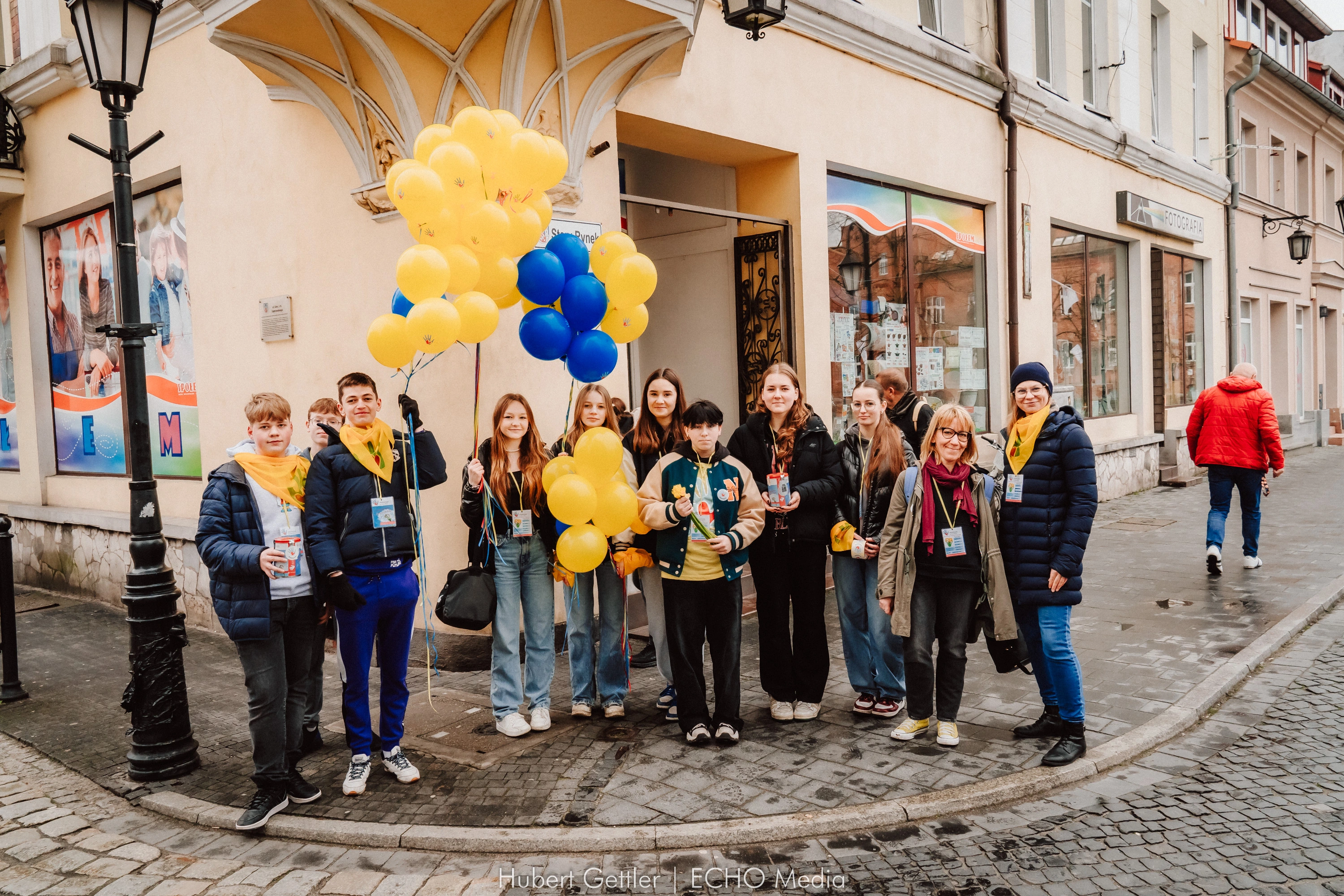 Zdjęcie wolontariuszy podczas pól nadzei